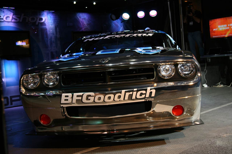 Illustration for article titled 2009 Mopar Drift Dodge Challenger Slides Into SEMA